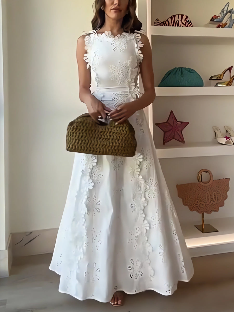 Caroline | Floral Embroidered Maxi Dress