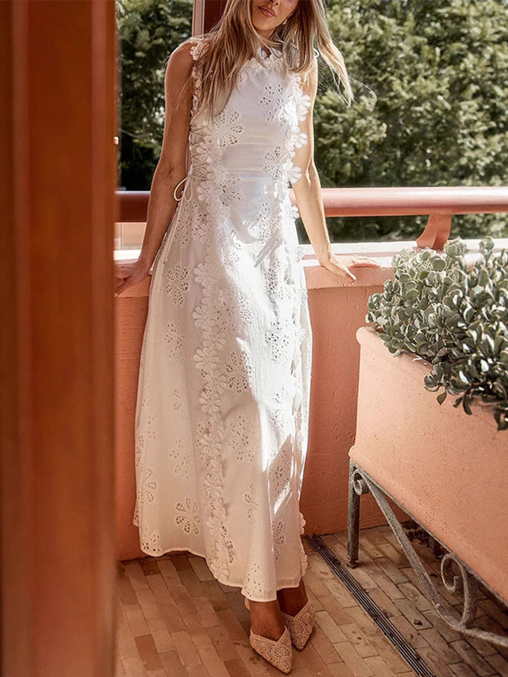 Caroline | Floral Embroidered Maxi Dress